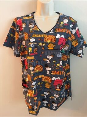 Peanuts Women's Gray Thanksgiving Print V-Neck Medical Nurse Top Size Medium